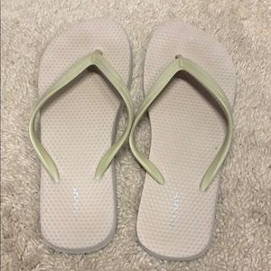 Flip flops